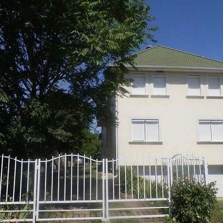 Aquaparti Apartmanok Hajdúszoboszló 외부 사진